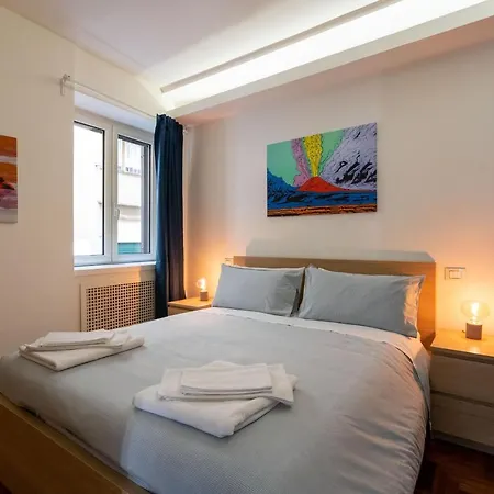 Elegante Con Terrazzino Nel Centro Di Appartement *